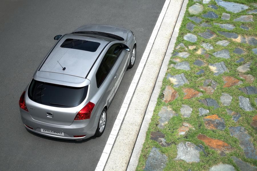  Kia pro_cee&rsquo;d 2008 года  (фото 114 из 182)